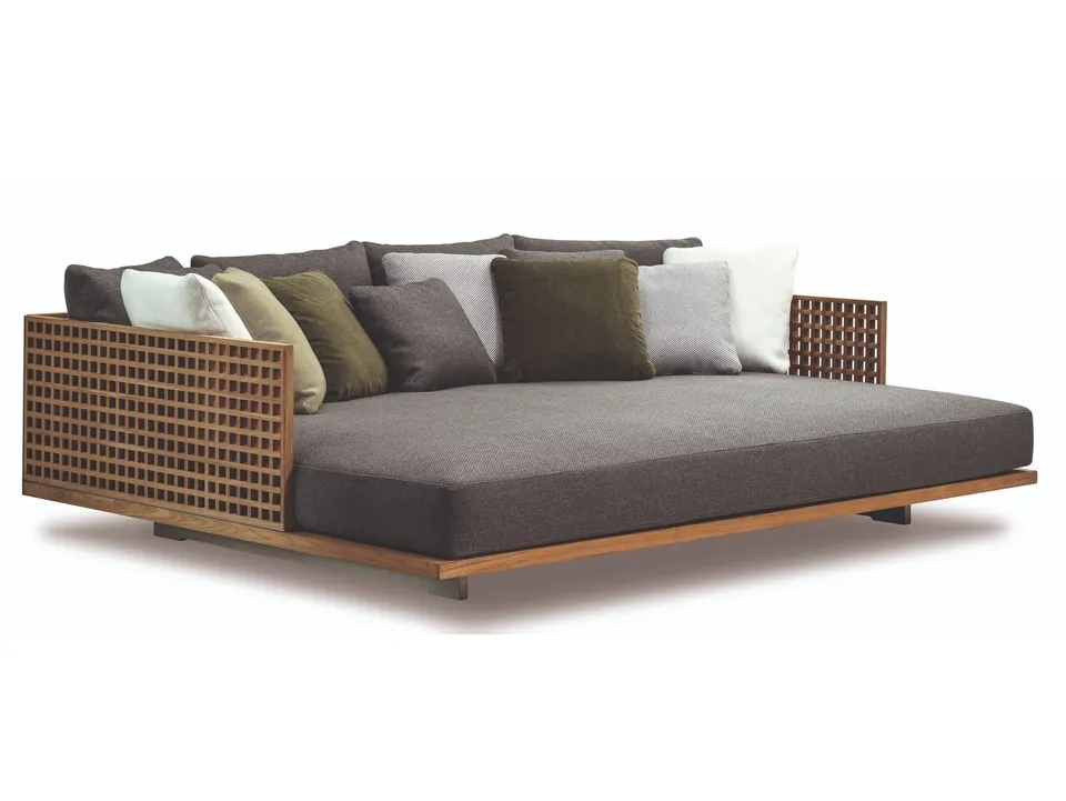 Minotti Quadrado outdoor furniture, catalog photograph 4