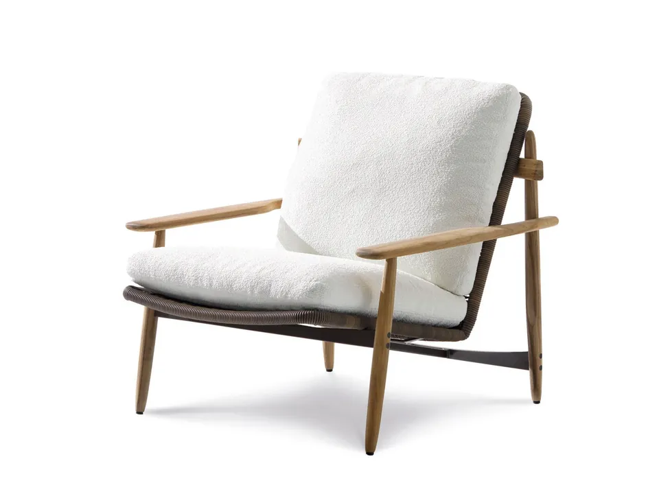 Minotti Trio armchair in teak with cushions, catalog photograph